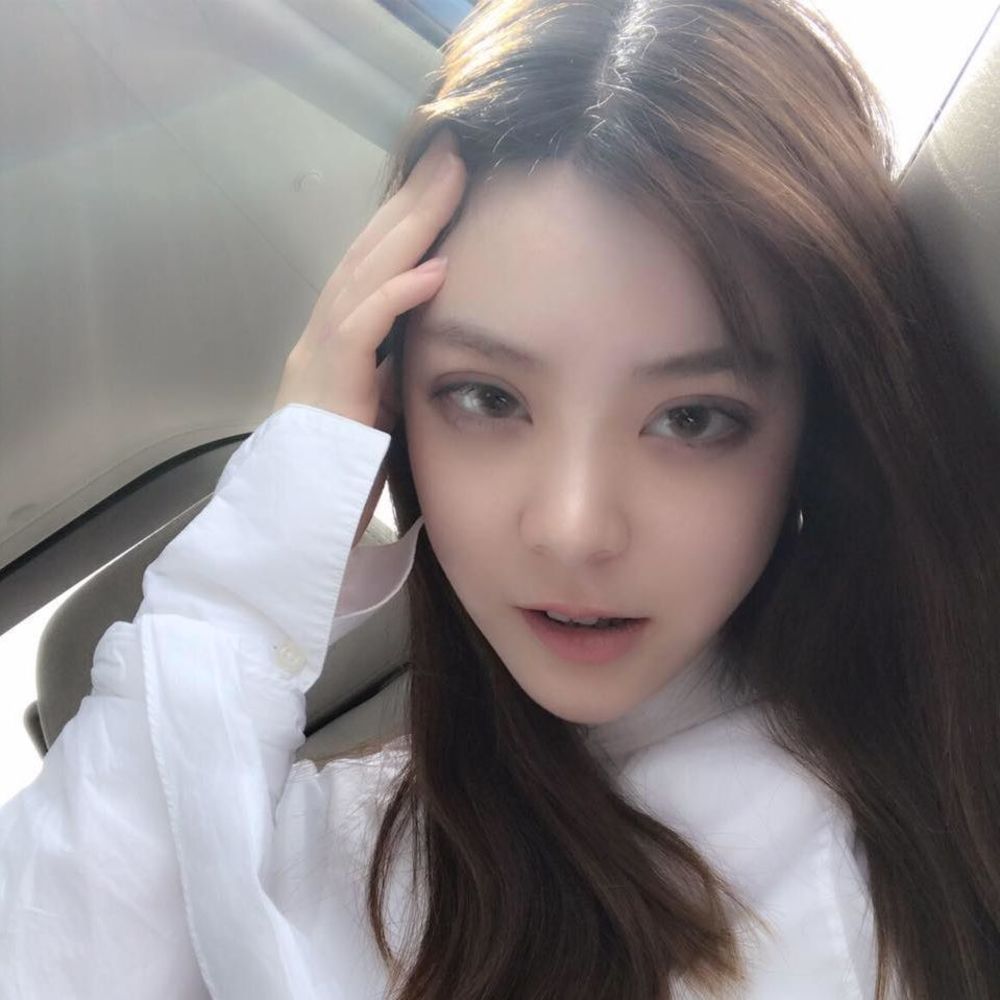 Meet your Posher, Minj